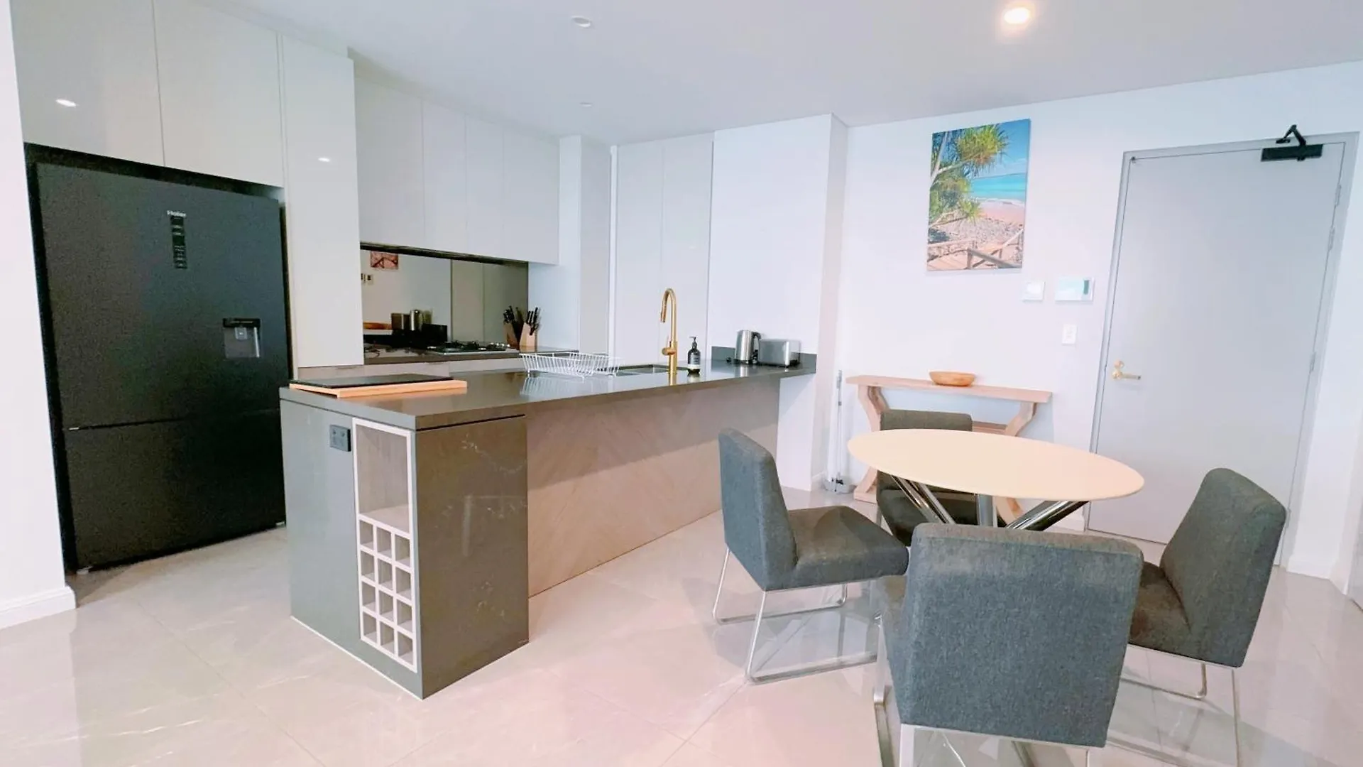 アパート Serain Residences On 88 Esplanade Surfers Paradise ゴールドコースト