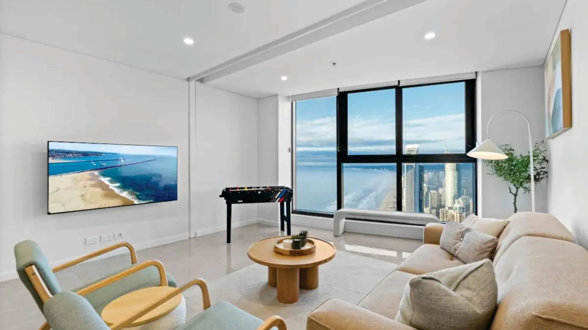 Serain Residences On 88 Esplanade Surfers Paradise location