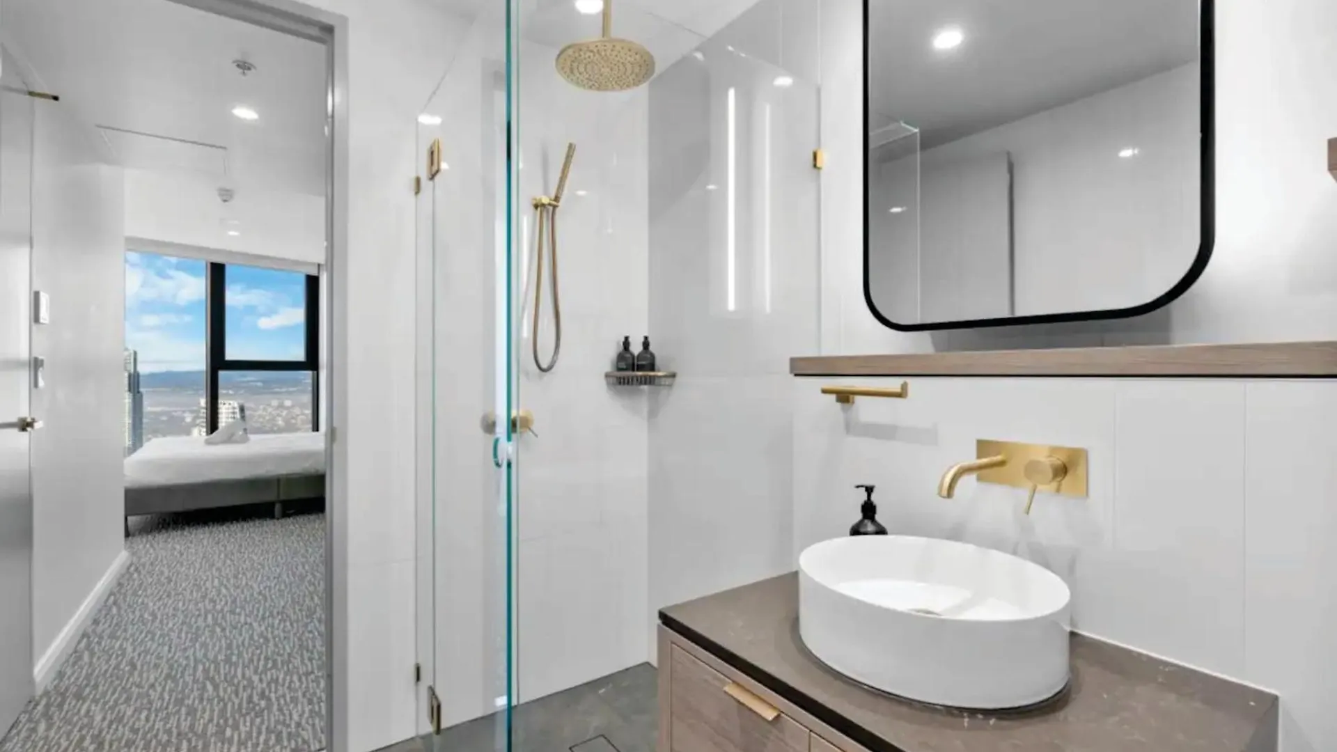 Serain Residences On 88 Esplanade Surfers Paradise ゴールドコースト